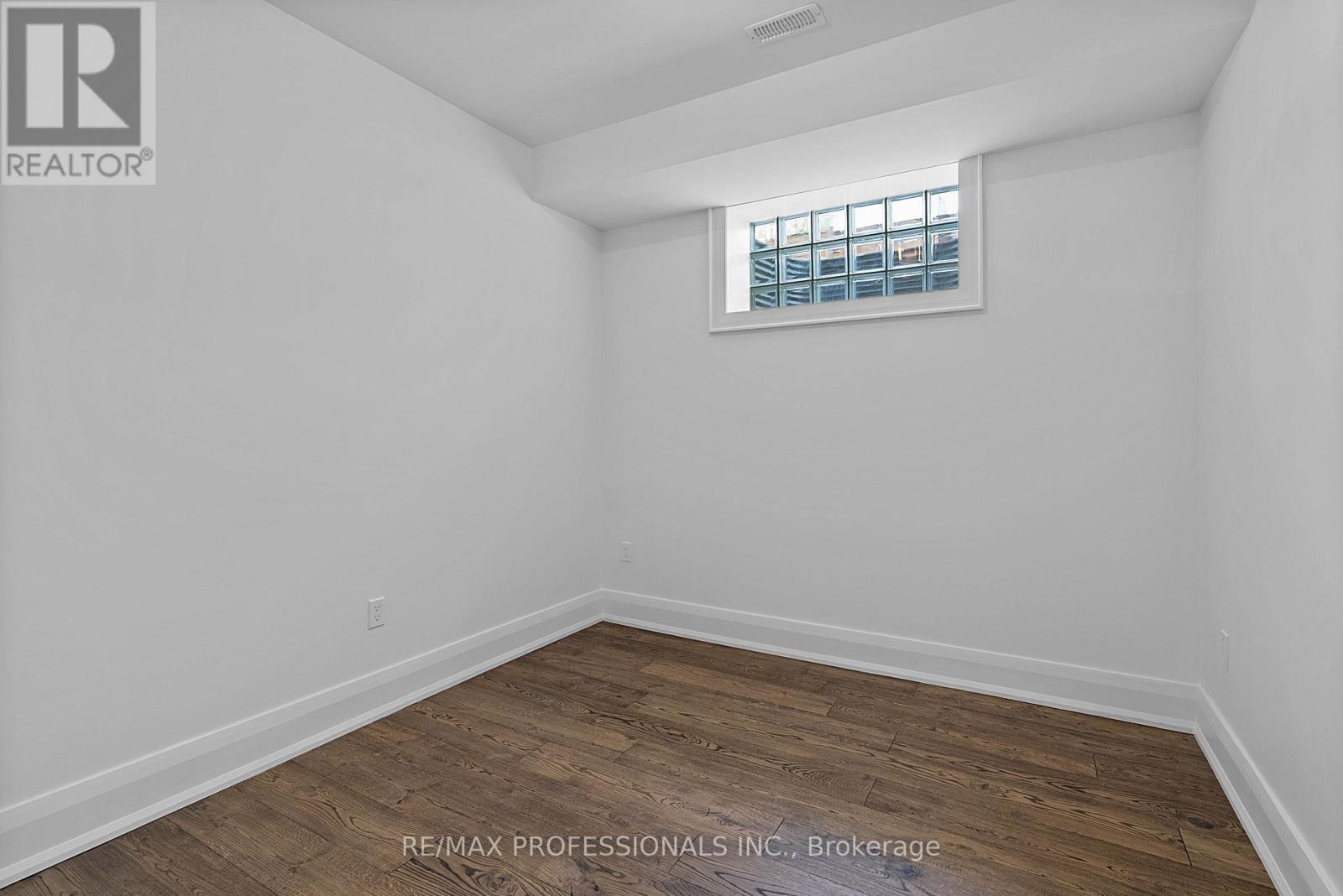 146 Thompson Avenue, Toronto, Ontario  M8Z 3V2 - Photo 5 - W13151384
