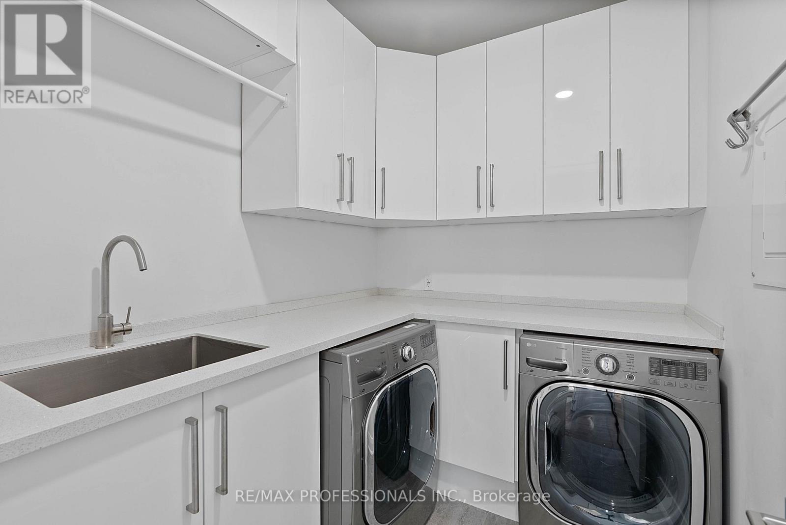 146 Thompson Avenue, Toronto, Ontario  M8Z 3V2 - Photo 4 - W13151384