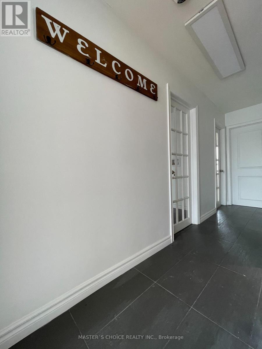 848-850 Wilson Avenue, Toronto, Ontario  M3K 1E5 - Photo 19 - W13627440