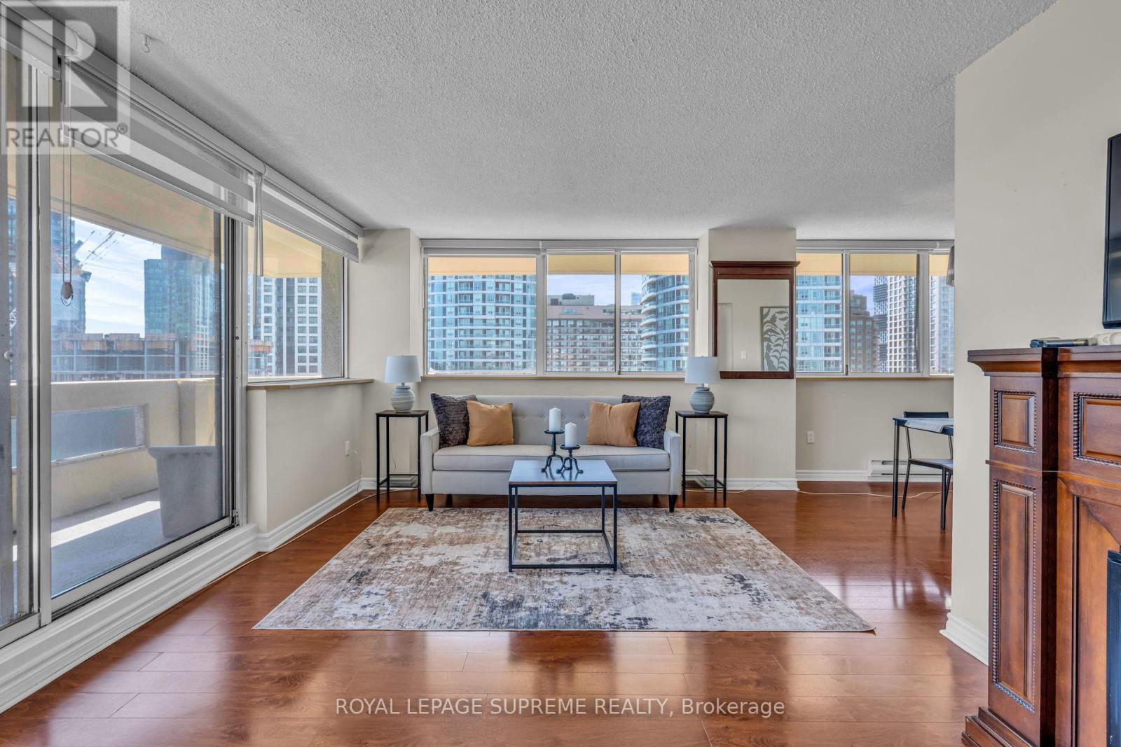 1907 - 3590 Kaneff Crescent, Mississauga, Ontario  L5A 3X3 - Photo 8 - W13627478