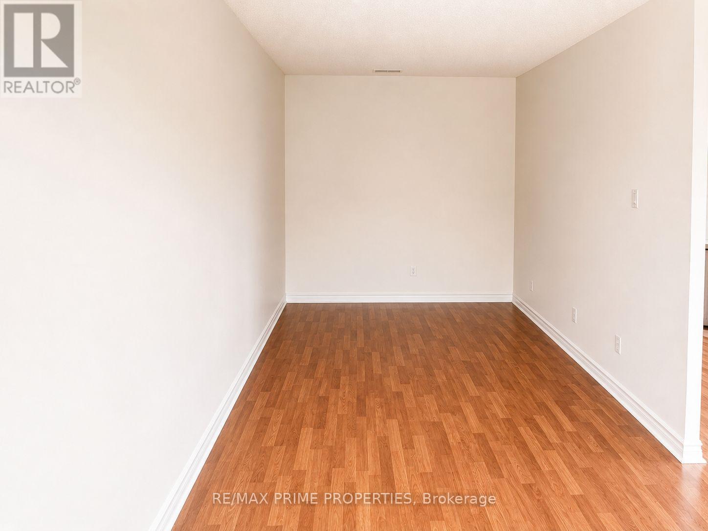 304 - 7 Dayspring Circle, Brampton, Ontario  L6P 1B8 - Photo 5 - W13627494
