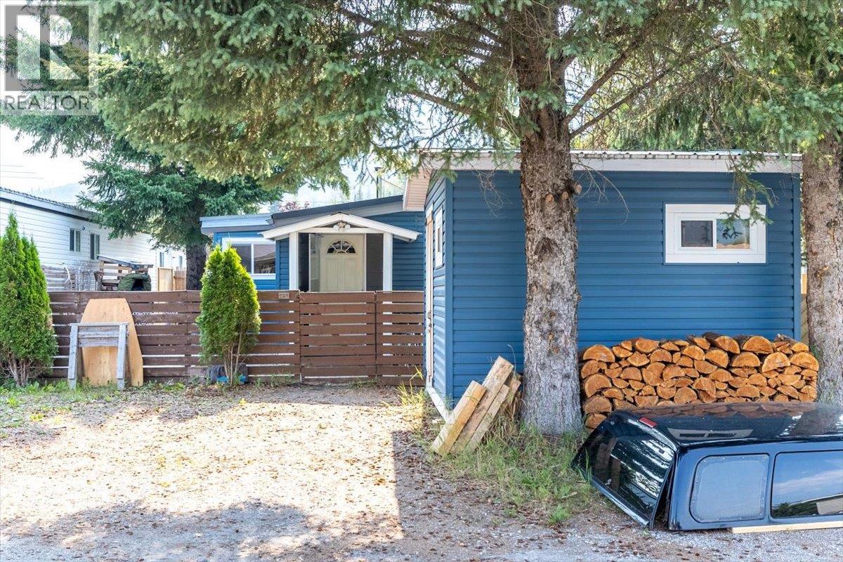 60 Cokato Road Unit# E13, Fernie, British Columbia  V0B 1M4 - Photo 9 - 10396619