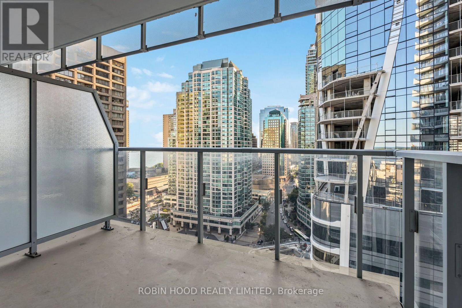 1603 - 28 Freeland Street, Toronto, Ontario  M5E 0E3 - Photo 3 - X13627454