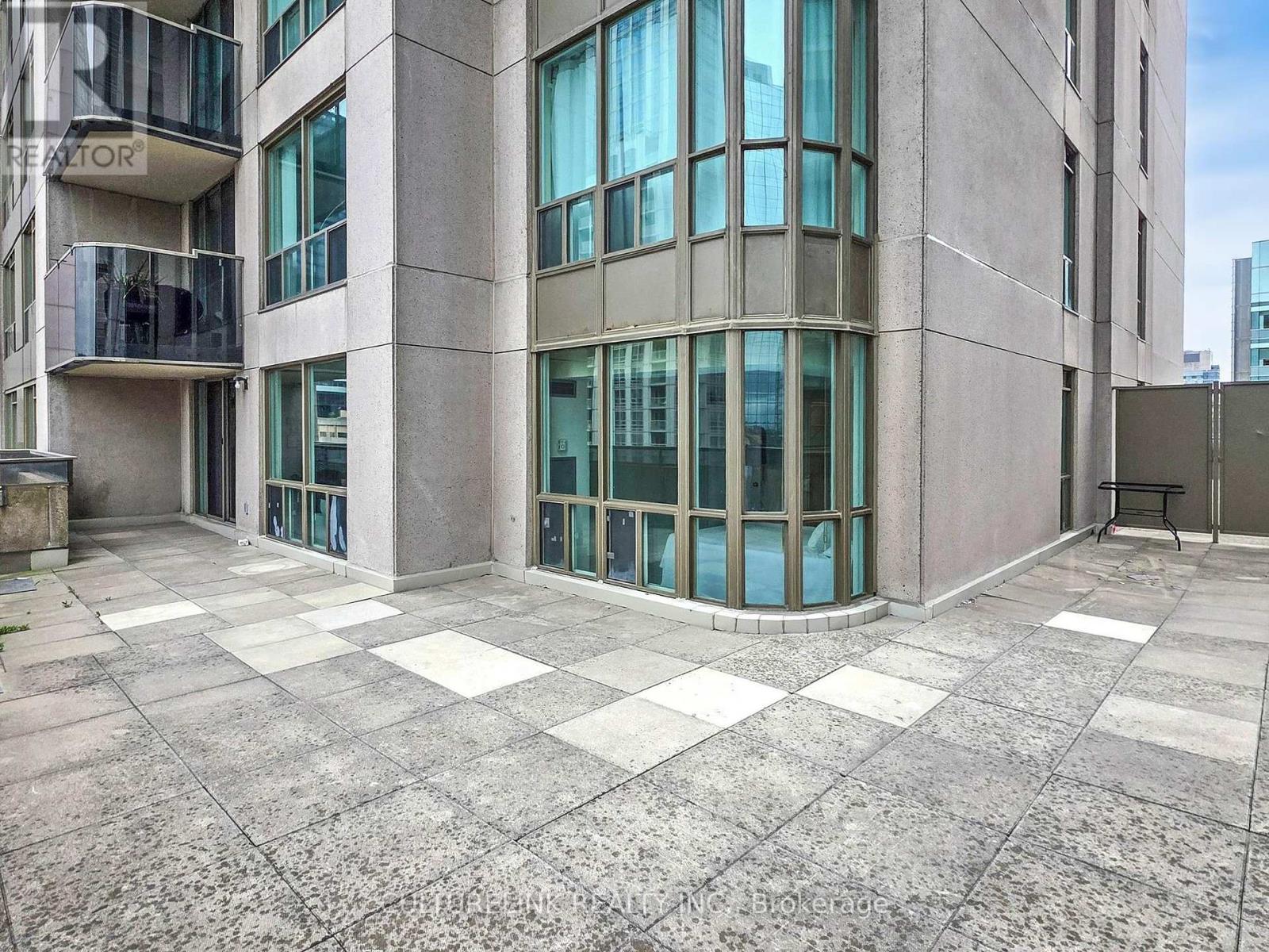 2307 - 750 Bay Street, Toronto, Ontario  M5G 1N6 - Photo 18 - C13625040