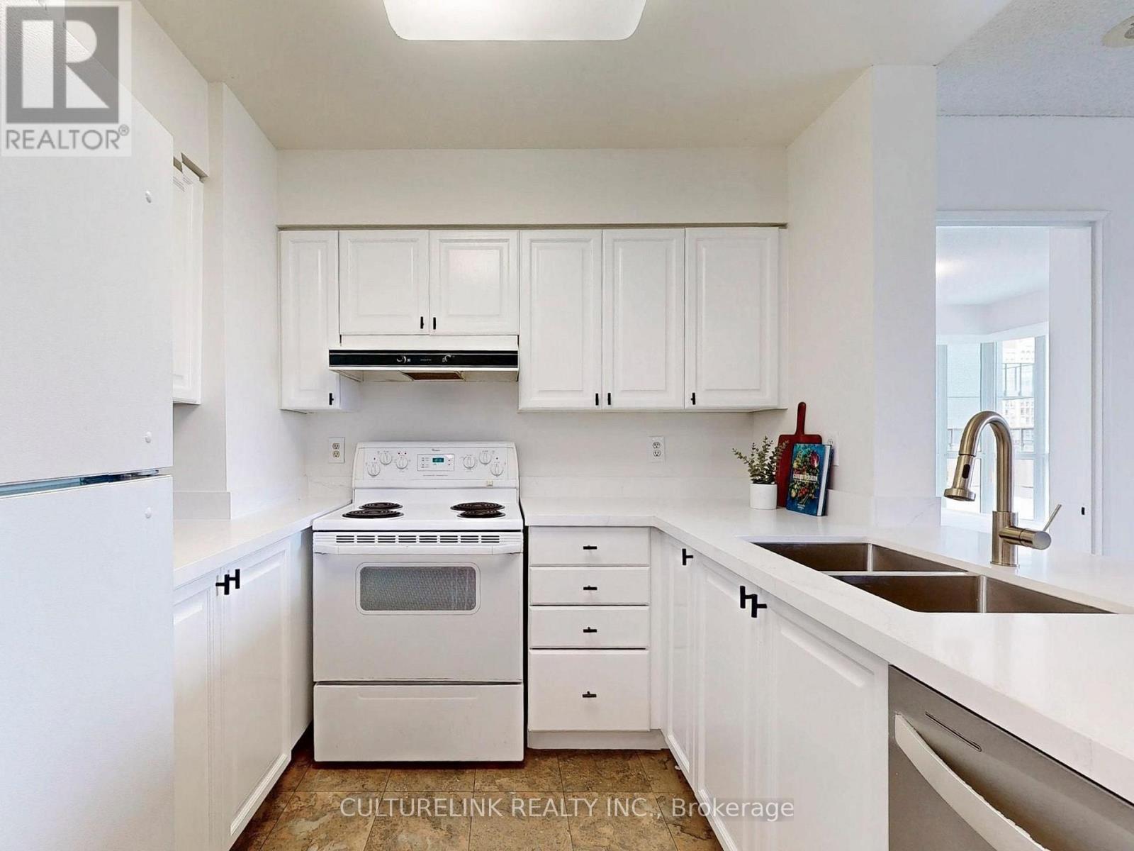 2307 - 750 Bay Street, Toronto, Ontario  M5G 1N6 - Photo 7 - C13625040