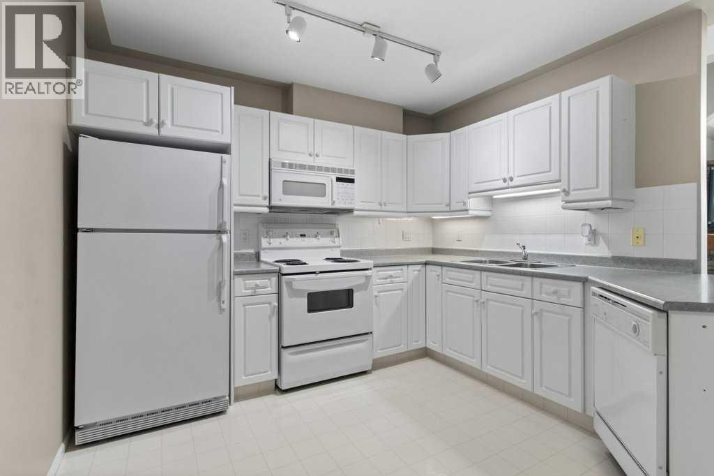 306, 5435 Lakeshore Drive, Sylvan Lake, Alberta T4S 1T2 - Photo 4 - A2333814