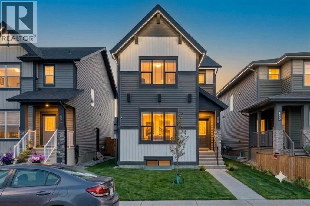 856 Midtown Drive SW, Airdrie, Alberta  T4B 5K9 - Photo 2 - A2333096