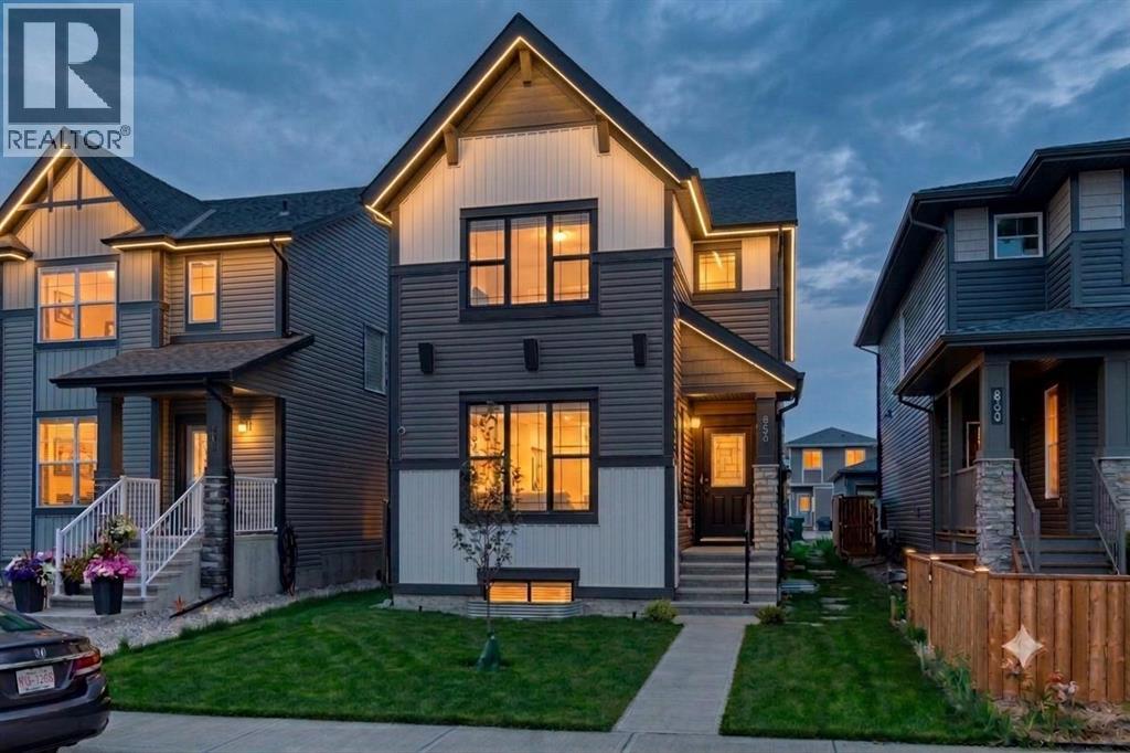 856 Midtown Drive SW, Airdrie, Alberta  T4B 5K9 - Photo 1 - A2333096