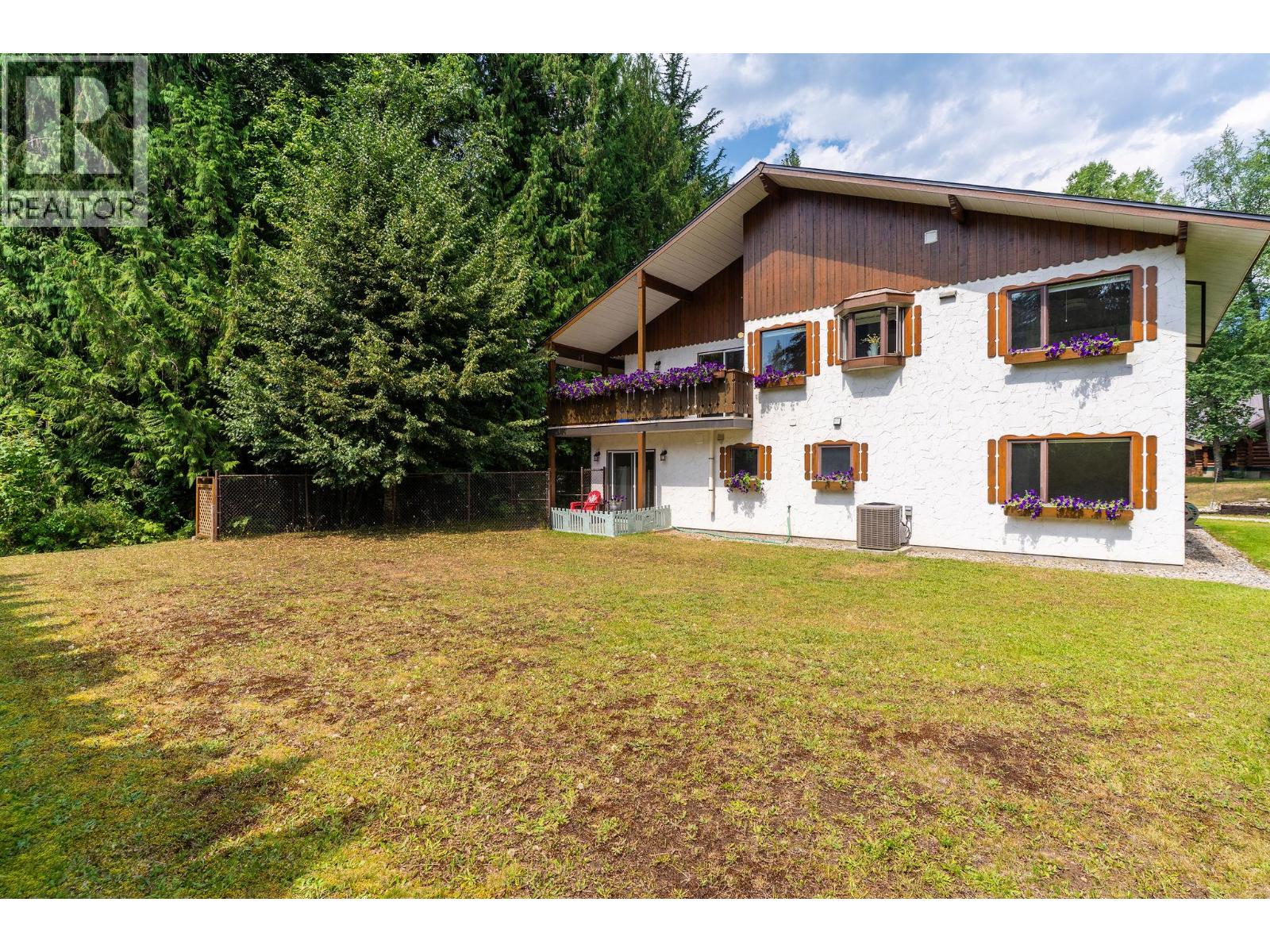 1587 Pratico Road, Revelstoke, British Columbia  V0E 2S1 - Photo 41 - 10395967