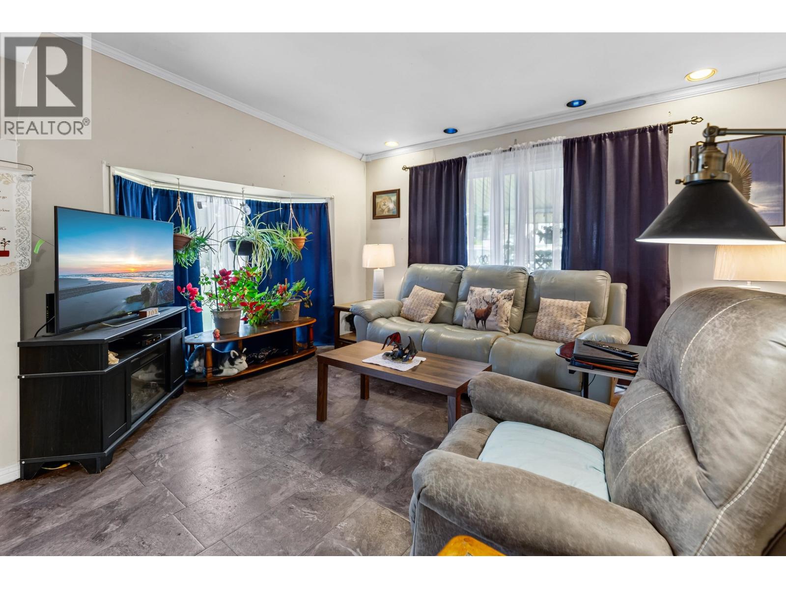 4016 Diamond Drive, Prince George, British Columbia  V2K 3M6 - Photo 4 - R3151734