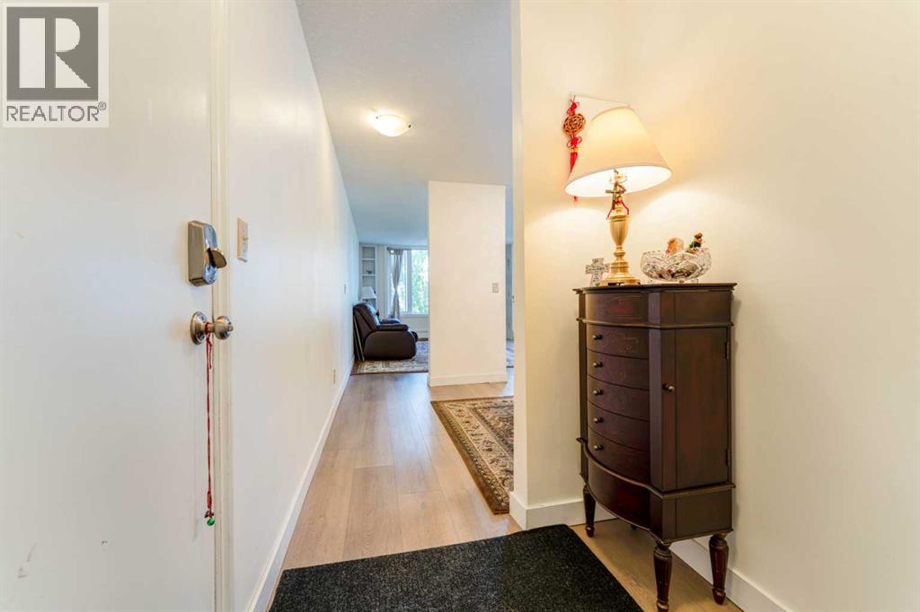204, 3747 42 Street NW, Calgary, Alberta  T3A 2W4 - Photo 13 - A2326467