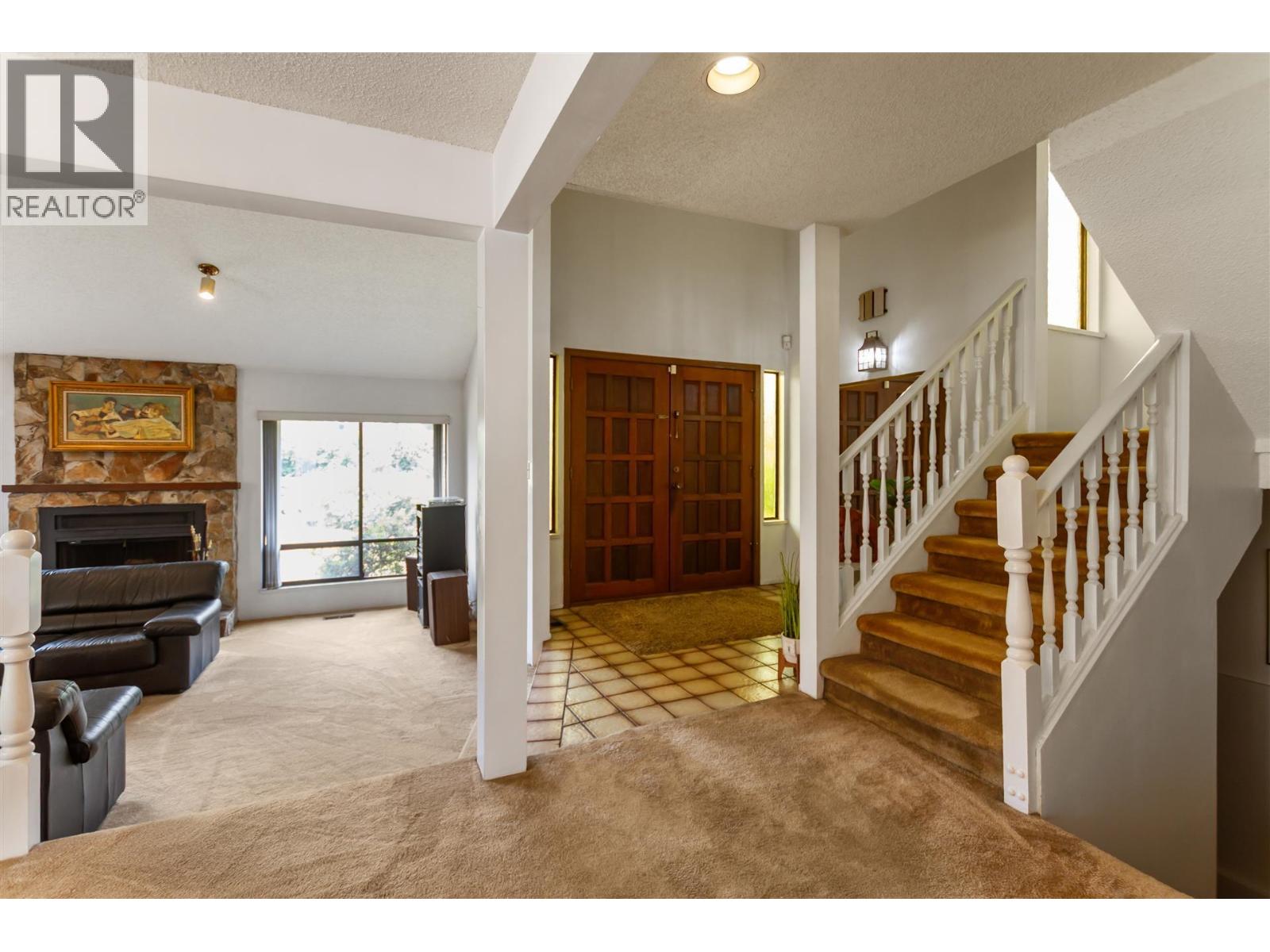 1632 Nanaimo Street, New Westminster, British Columbia V3K 4E7 - Photo 4 - R3148254