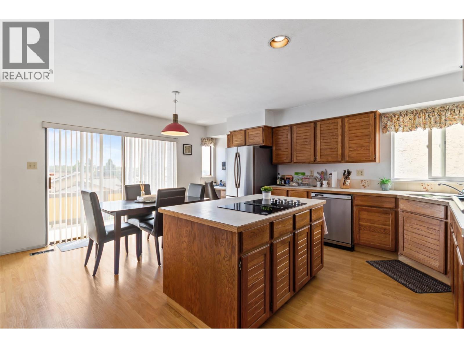 1632 Nanaimo Street, New Westminster, British Columbia V3K 4E7 - Photo 6 - R3148254