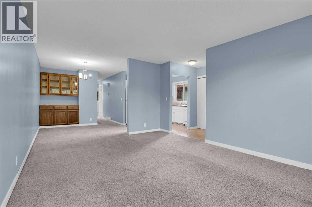 6 Jensen Crescent NE, Airdrie, Alberta  T4B 1P4 - Photo 3 - A2332451