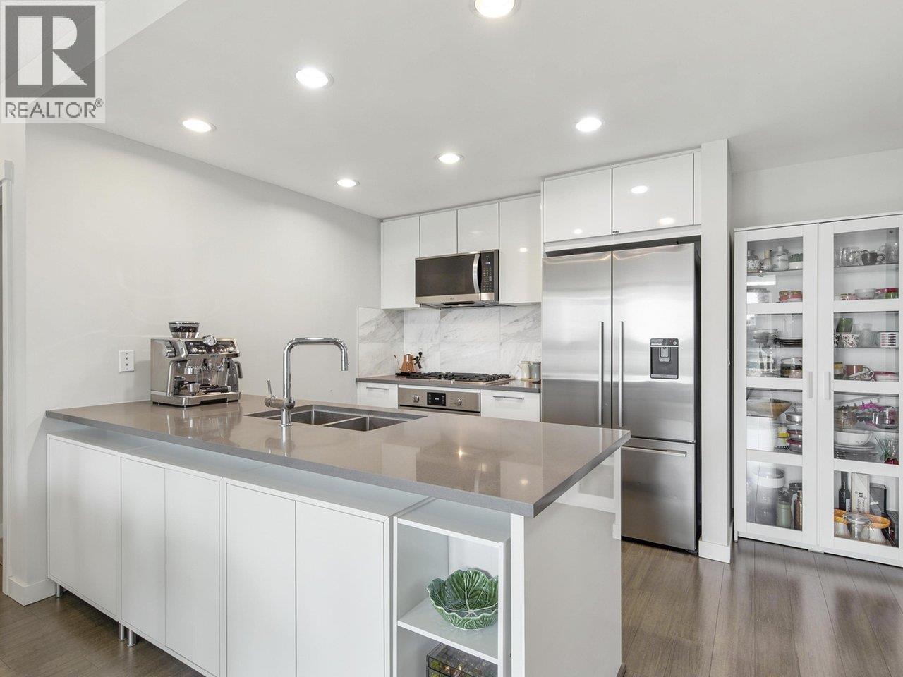 711 3281 E Kent Avenue North, Vancouver, British Columbia  V5S 0C4 - Photo 4 - R3151745