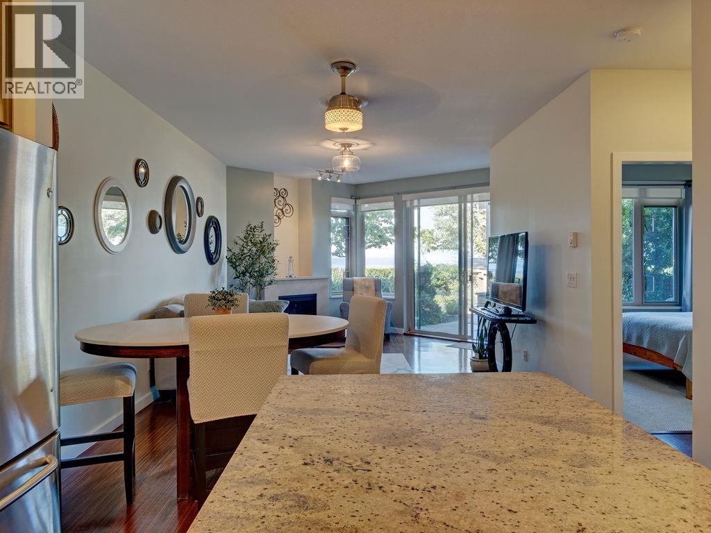 105 5160 Davis Bay Road, Sechelt, British Columbia  V7Z 0H3 - Photo 6 - R3151752