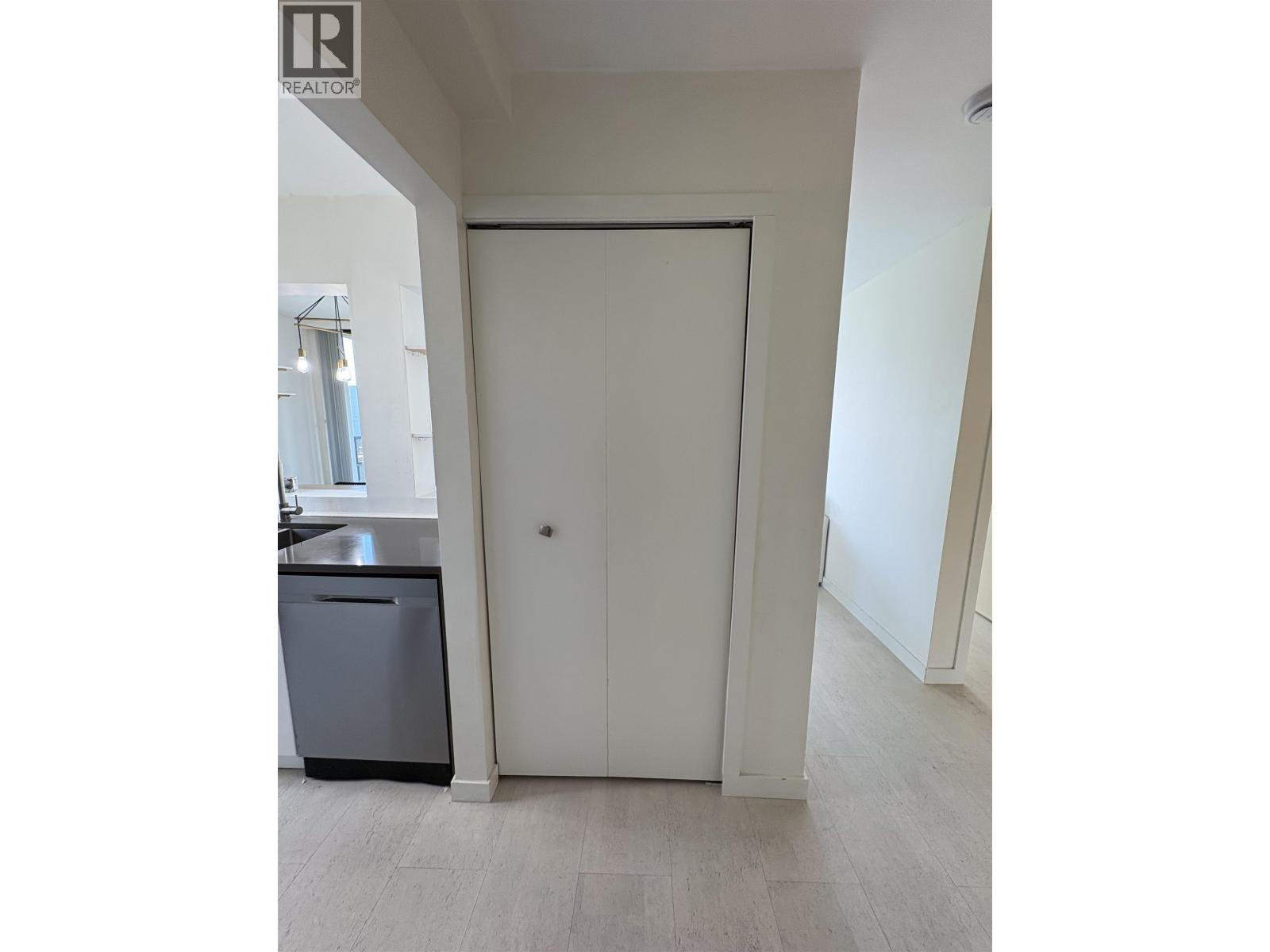 502 1737 Duchess Avenue, West Vancouver, British Columbia  V7V 1P8 - Photo 8 - R3151754