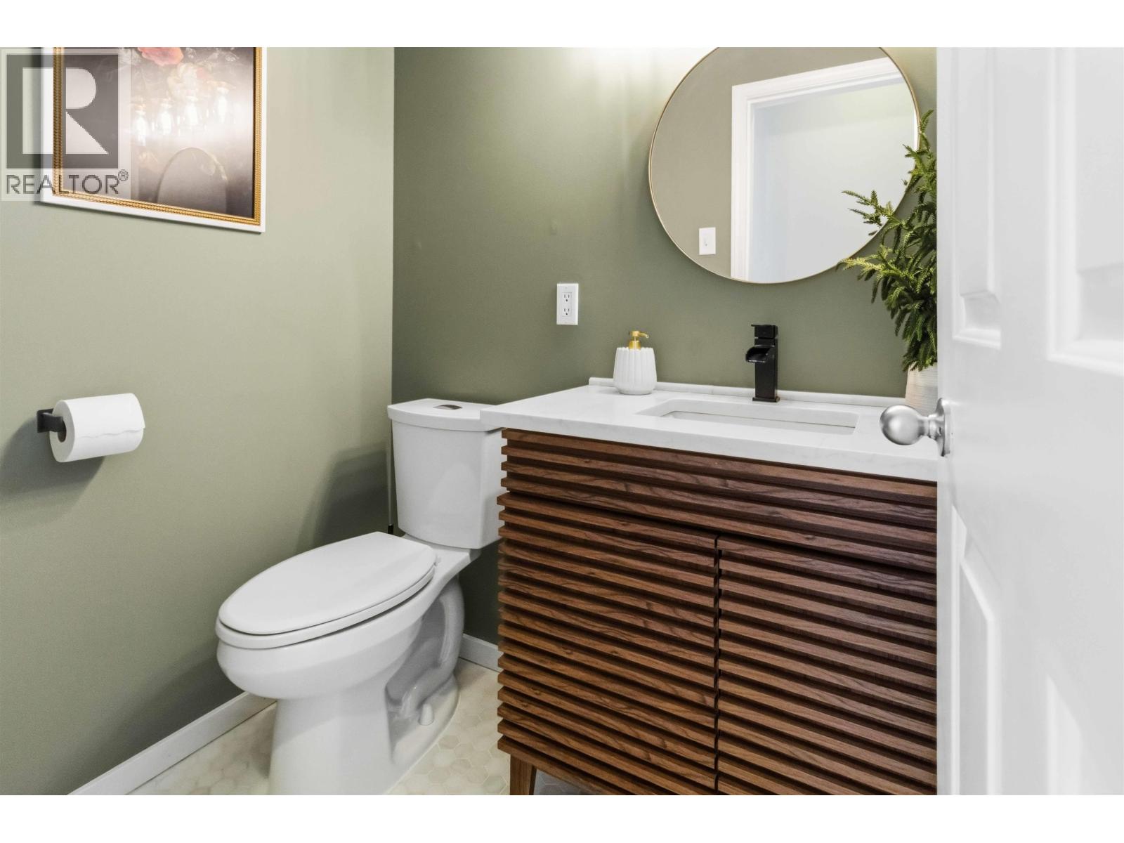 212 N Sea Avenue, Burnaby, British Columbia  V5B 1K5 - Photo 27 - R3151755