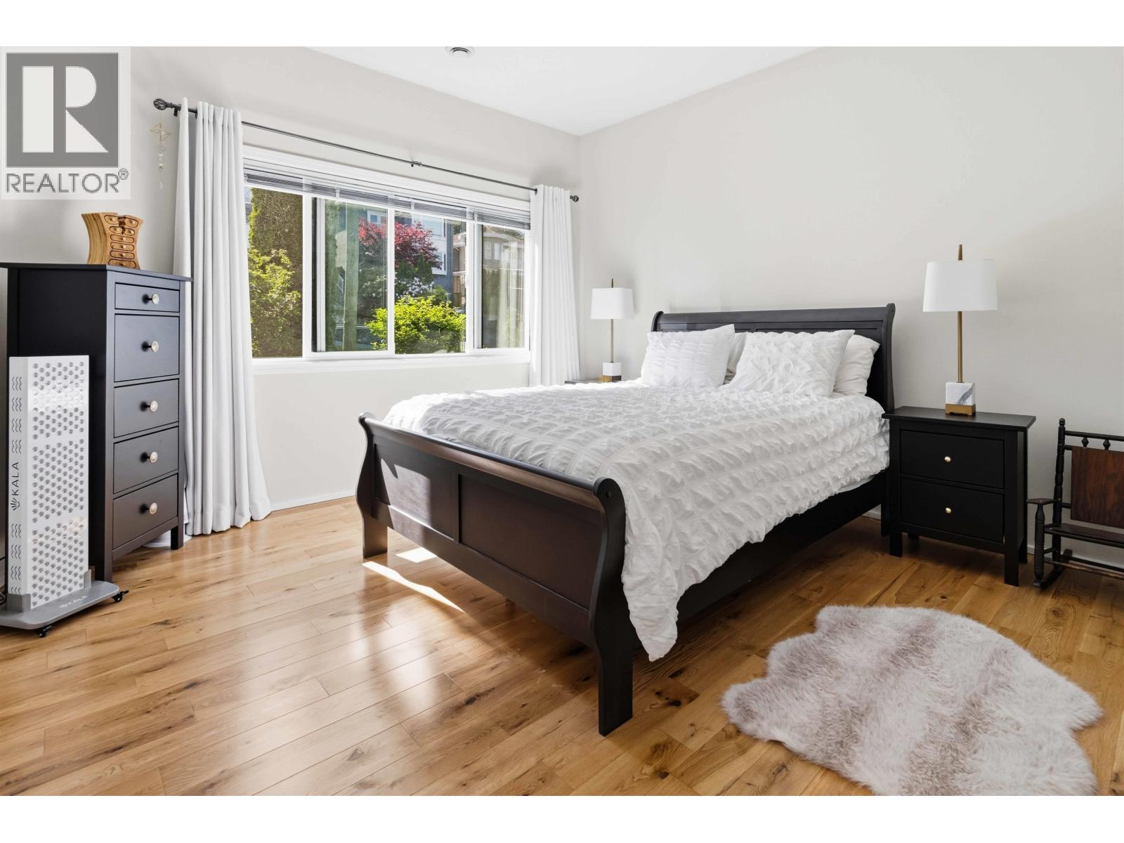 212 N Sea Avenue, Burnaby, British Columbia  V5B 1K5 - Photo 29 - R3151755