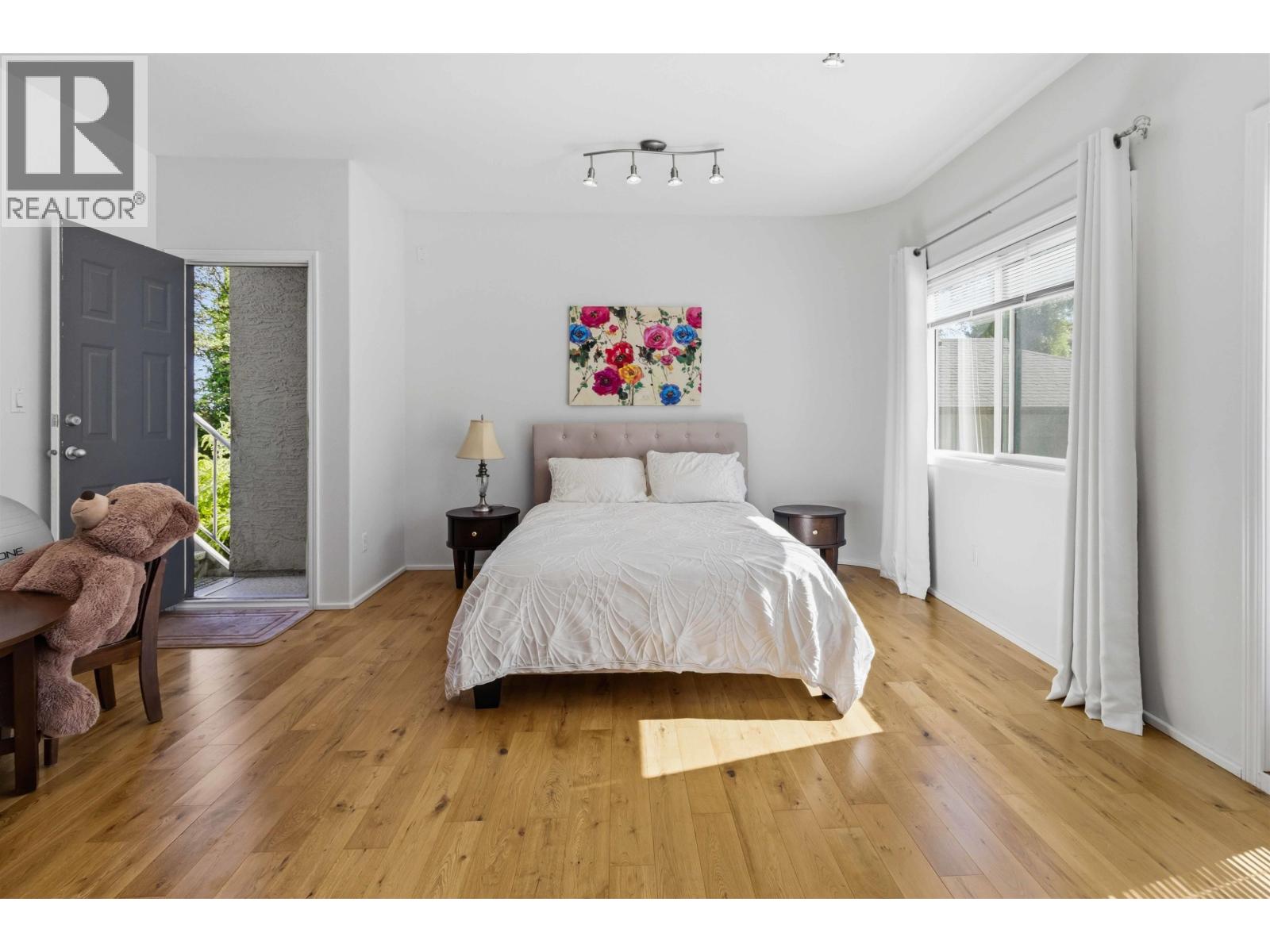 212 N Sea Avenue, Burnaby, British Columbia  V5B 1K5 - Photo 32 - R3151755
