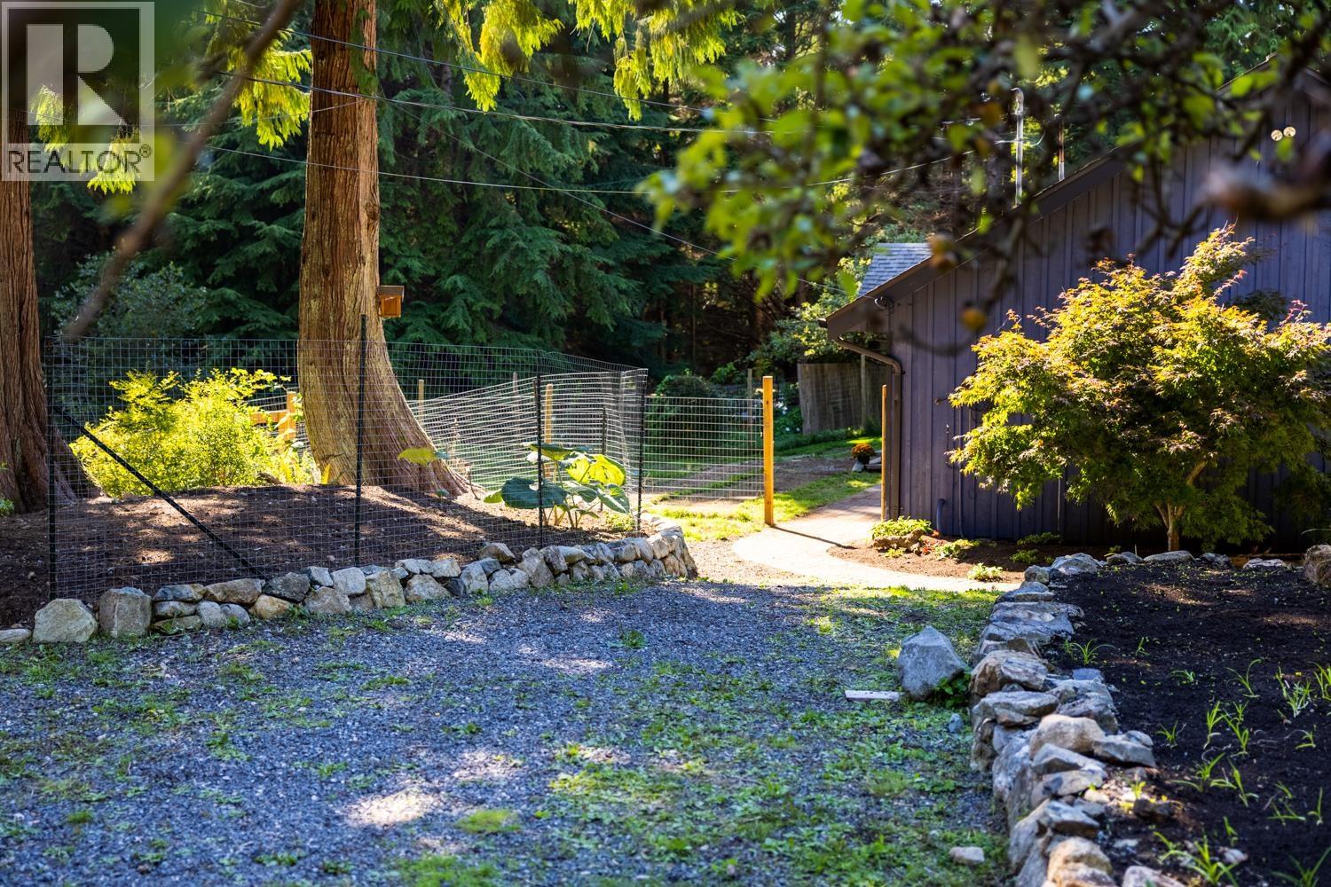 1302 Adams Road, Bowen Island, British Columbia  V0N 1G2 - Photo 10 - C8080917