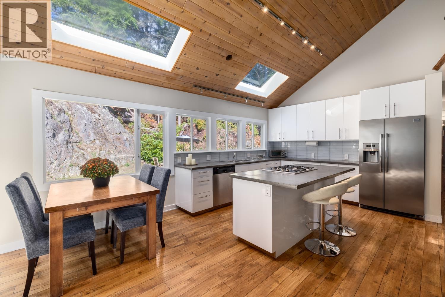 1302 Adams Road, Bowen Island, British Columbia  V0N 1G2 - Photo 3 - C8080917