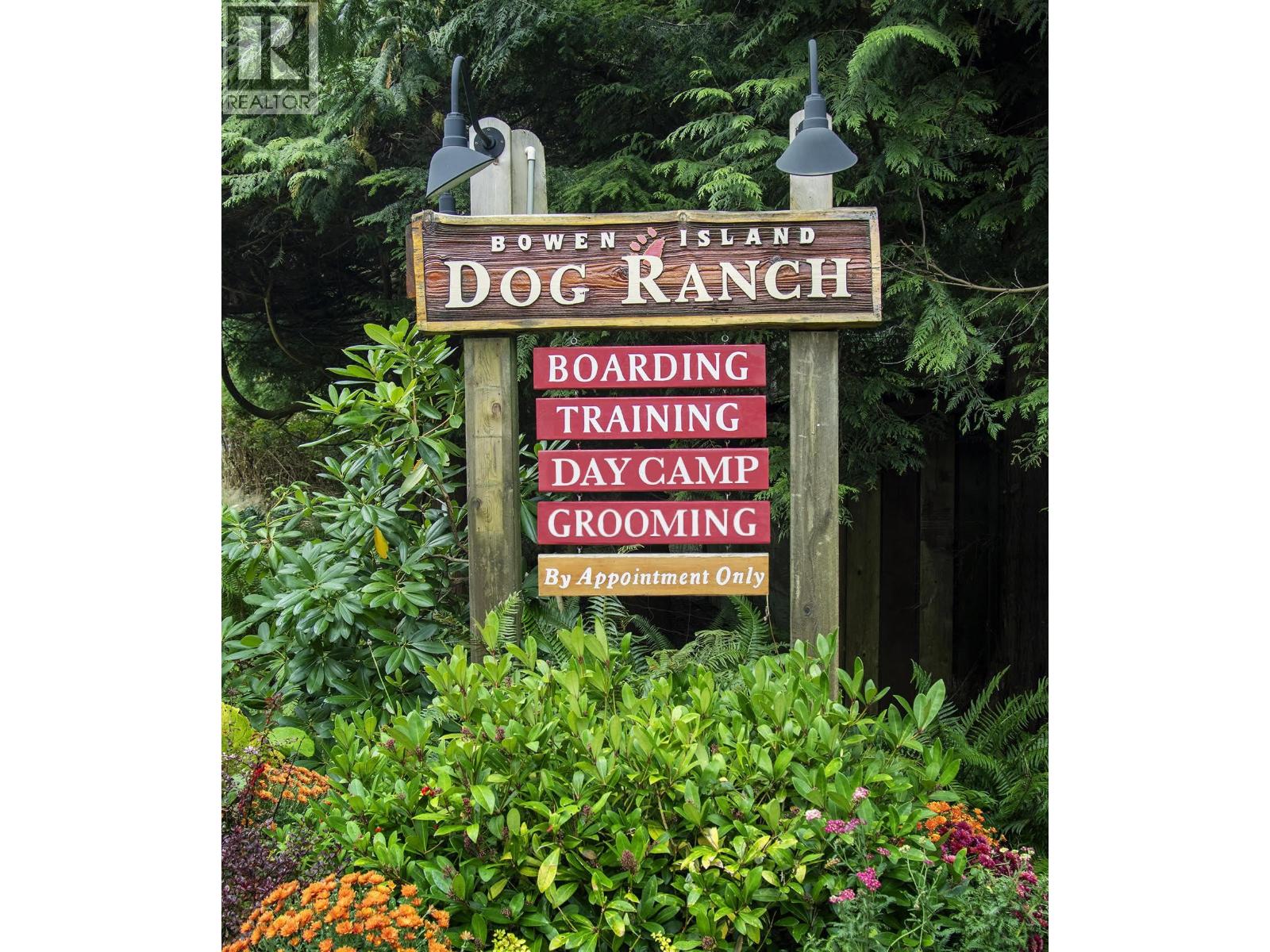 1302 ADAMS ROAD, Bowen Island, British Columbia
