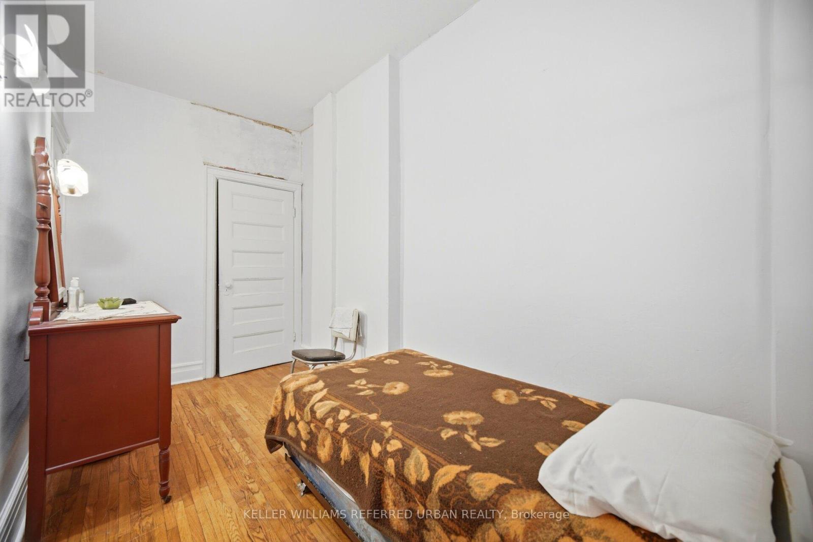 126 Close Avenue, Toronto, Ontario  M6K 2V5 - Photo 14 - W13627516