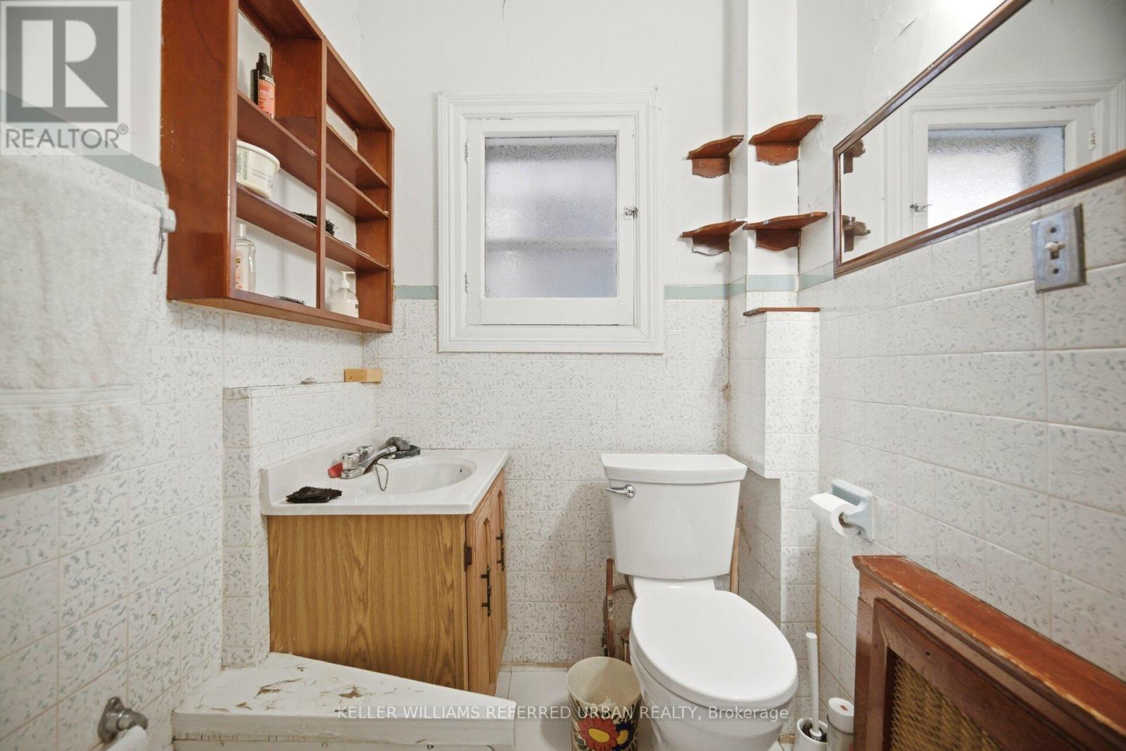126 Close Avenue, Toronto, Ontario  M6K 2V5 - Photo 15 - W13627516