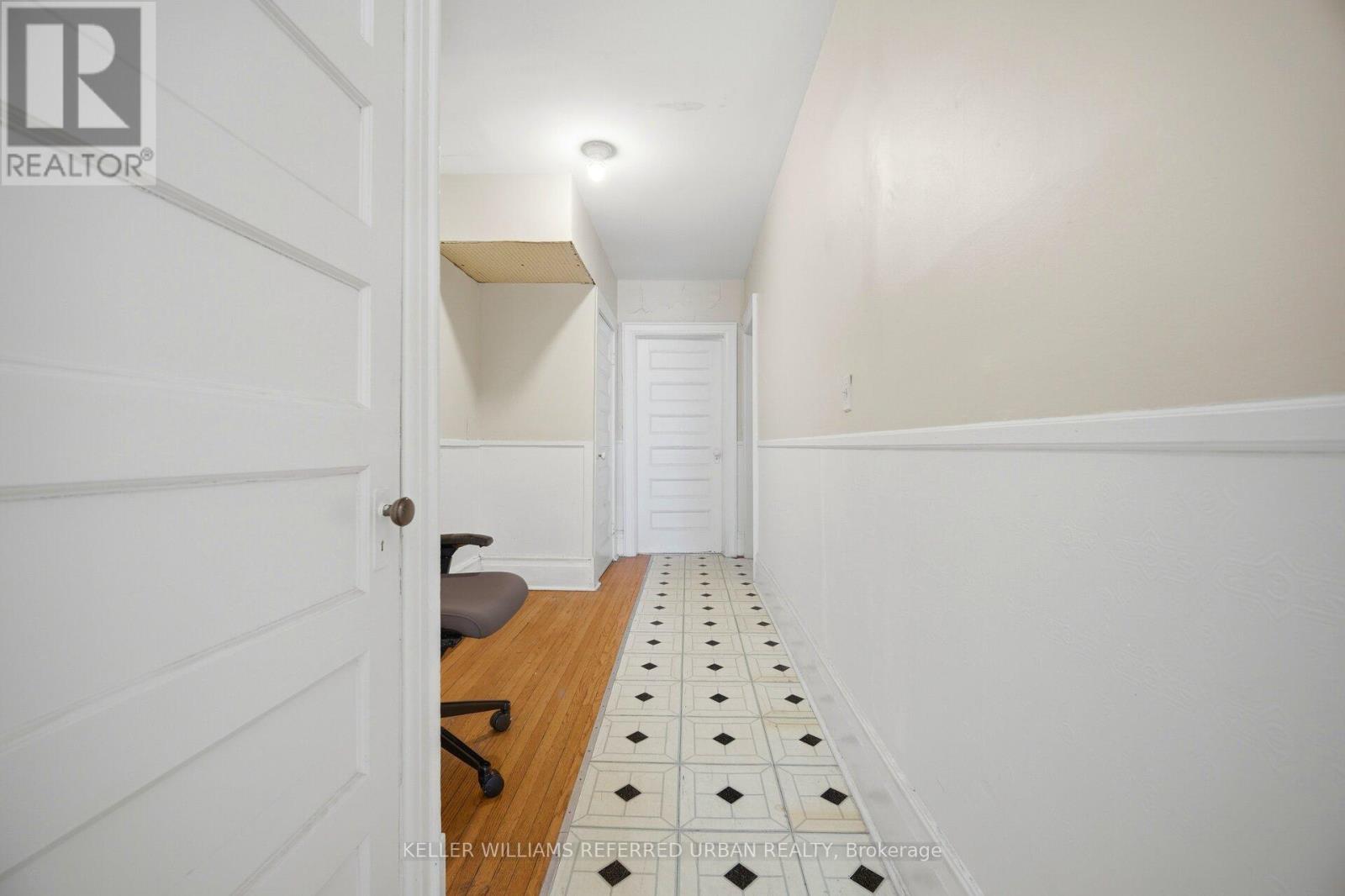 126 Close Avenue, Toronto, Ontario  M6K 2V5 - Photo 17 - W13627516