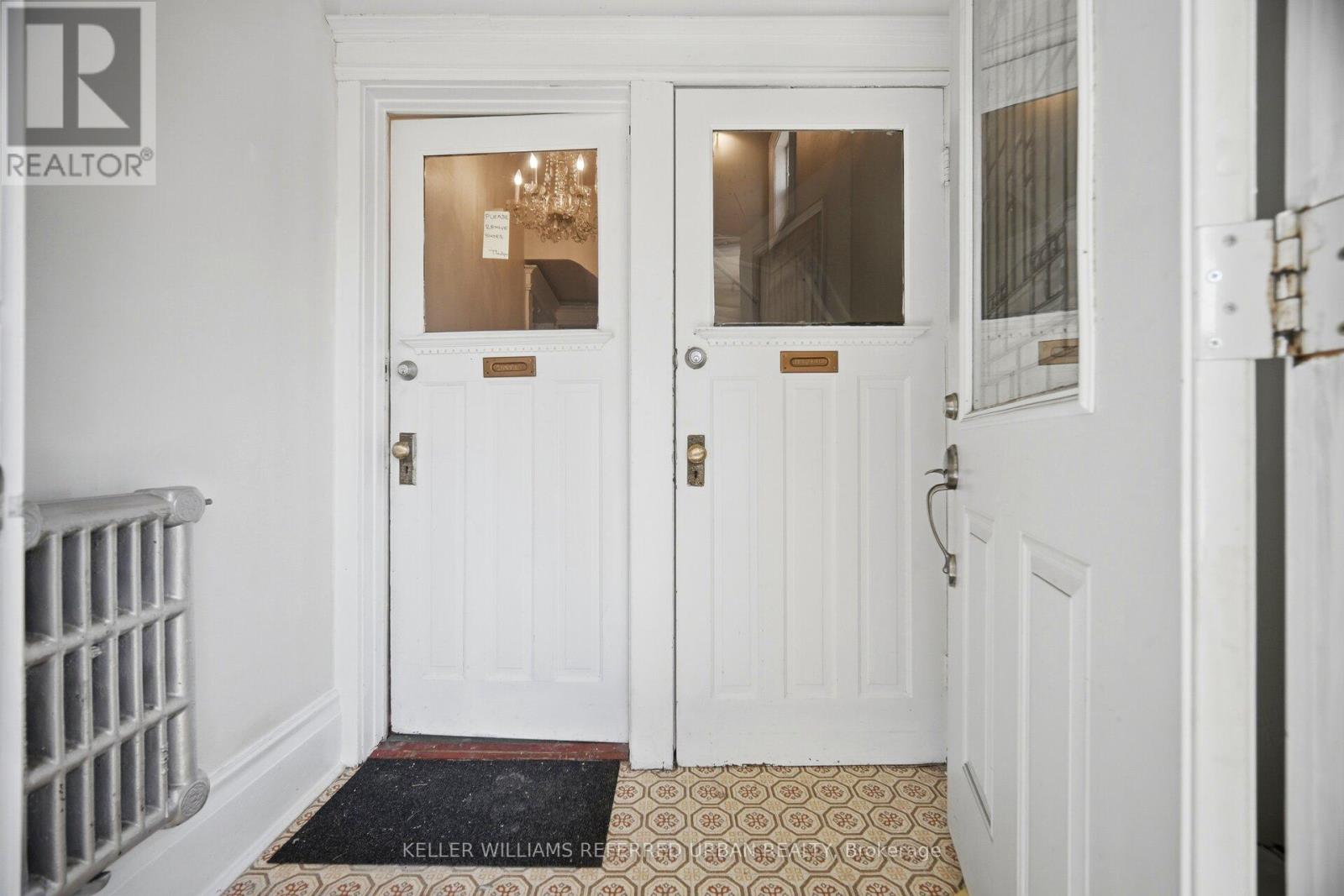 126 Close Avenue, Toronto, Ontario  M6K 2V5 - Photo 4 - W13627516