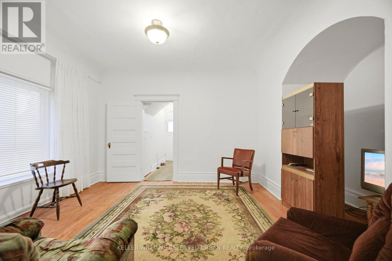 126 Close Avenue, Toronto, Ontario  M6K 2V5 - Photo 6 - W13627516