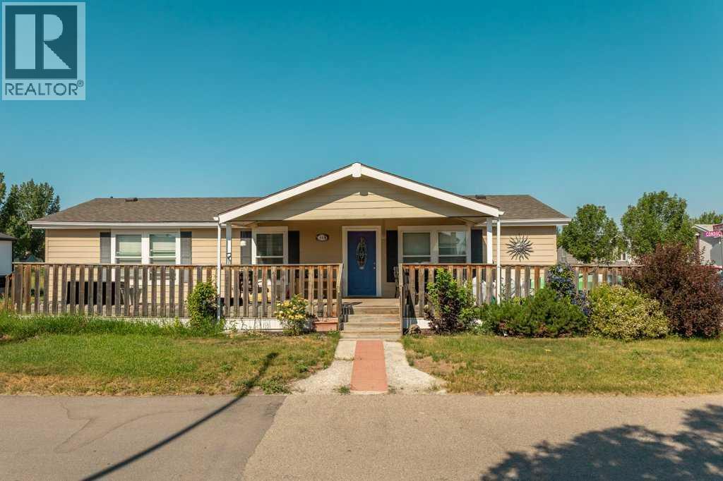 414 Conductor Boulevard, Coaldale, Alberta