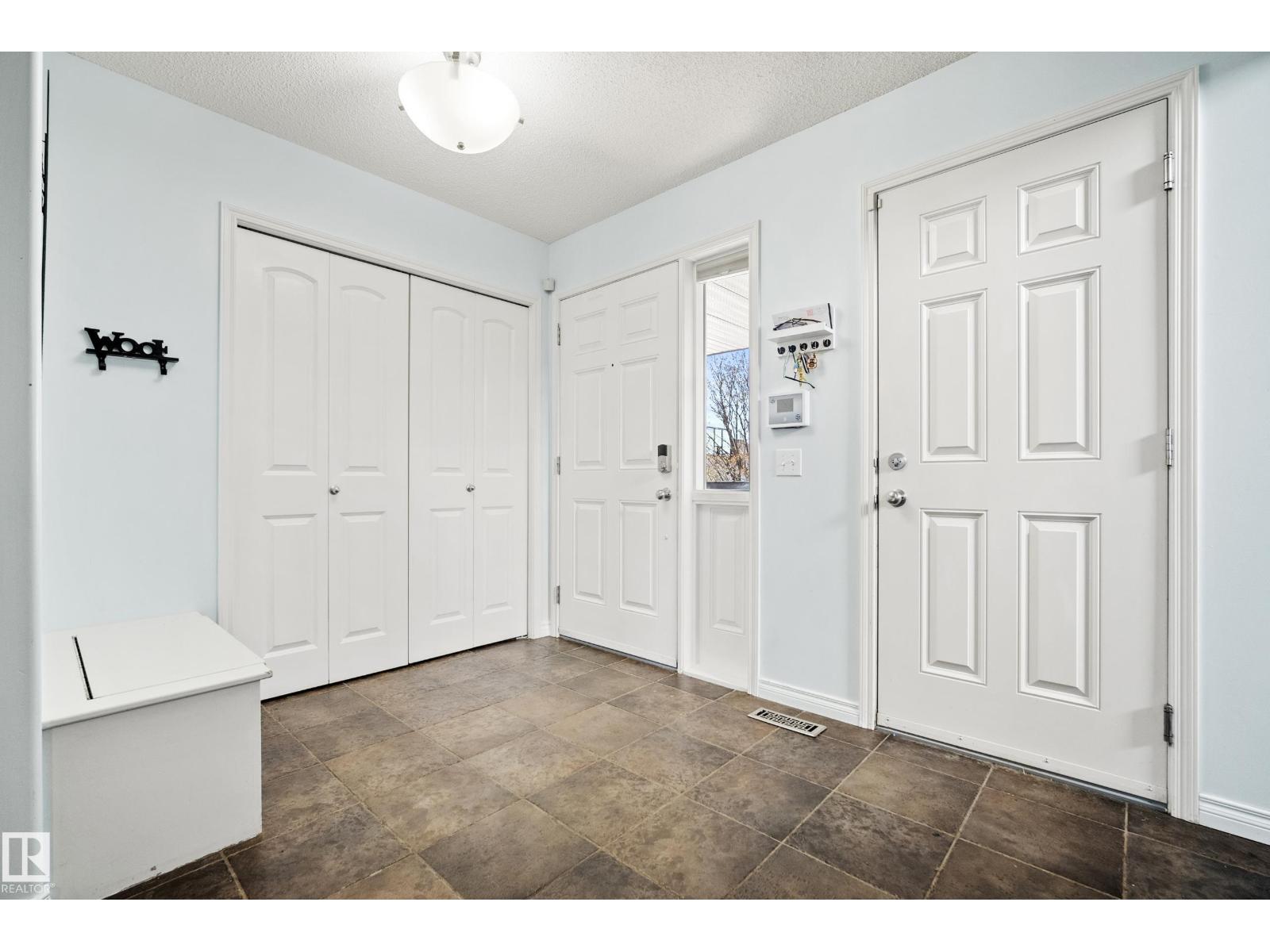 1212 37c Av NW, Edmonton, Alberta  T6T 0E5 - Photo 3 - E4501694