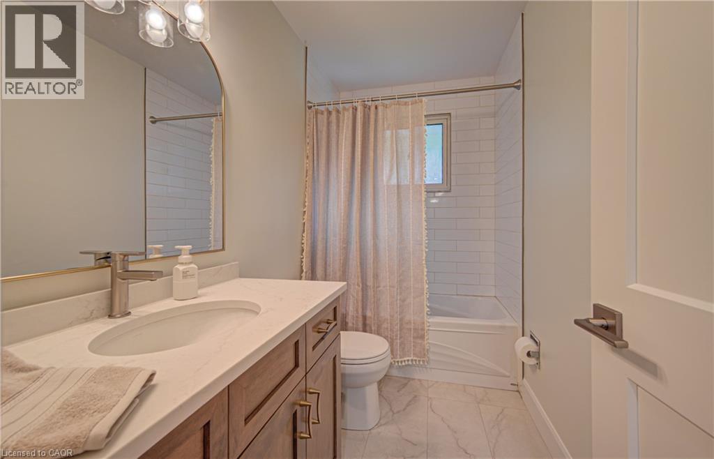 163 Lynnbrook Crescent, Waterloo, Ontario  N2L 4X2 - Photo 21 - 40849052