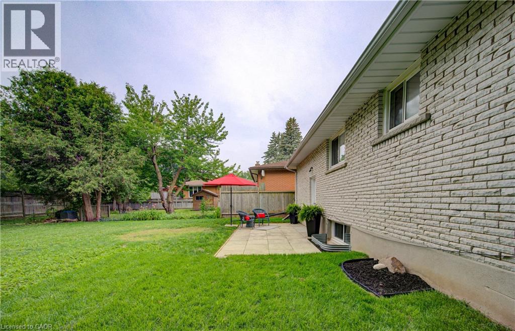 163 Lynnbrook Crescent, Waterloo, Ontario  N2L 4X2 - Photo 43 - 40849052