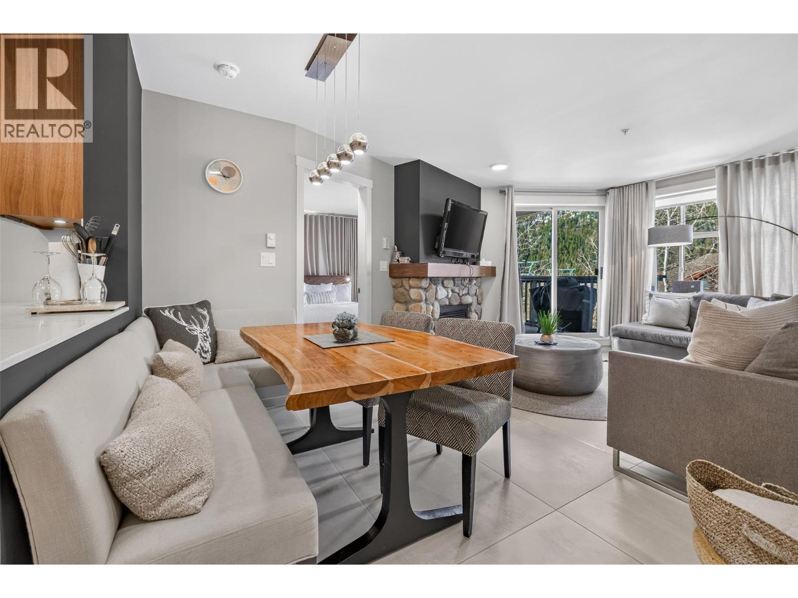 2050 Summit Drive Unit# 202, Panorama, British Columbia