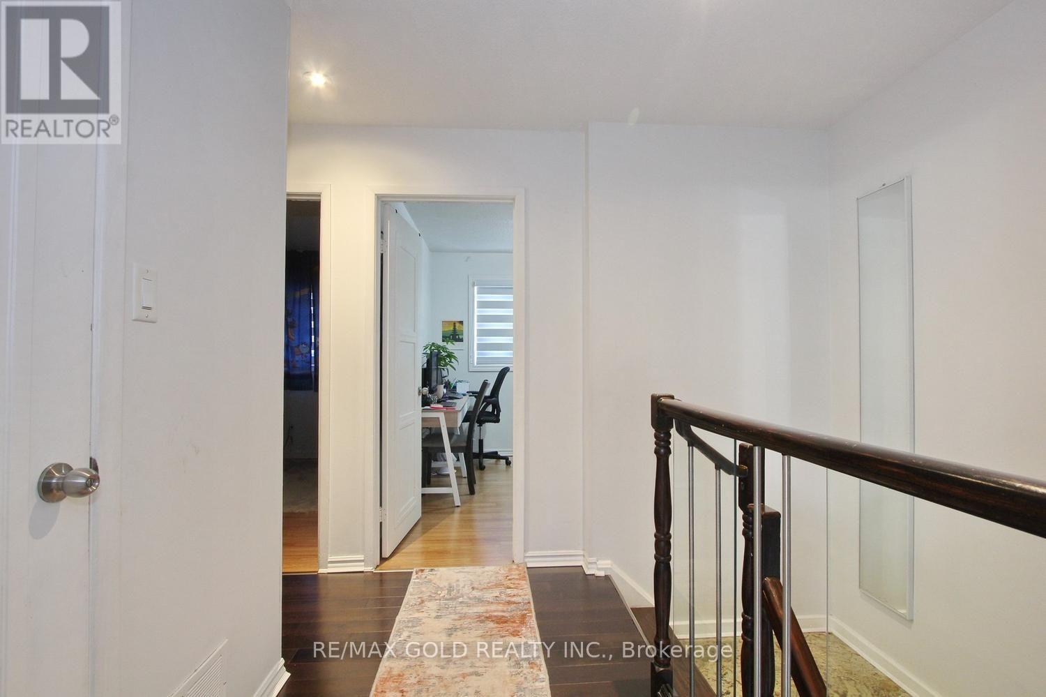 4 Summertime Court, Brampton, Ontario  L6Z 2B4 - Photo 18 - W13466940
