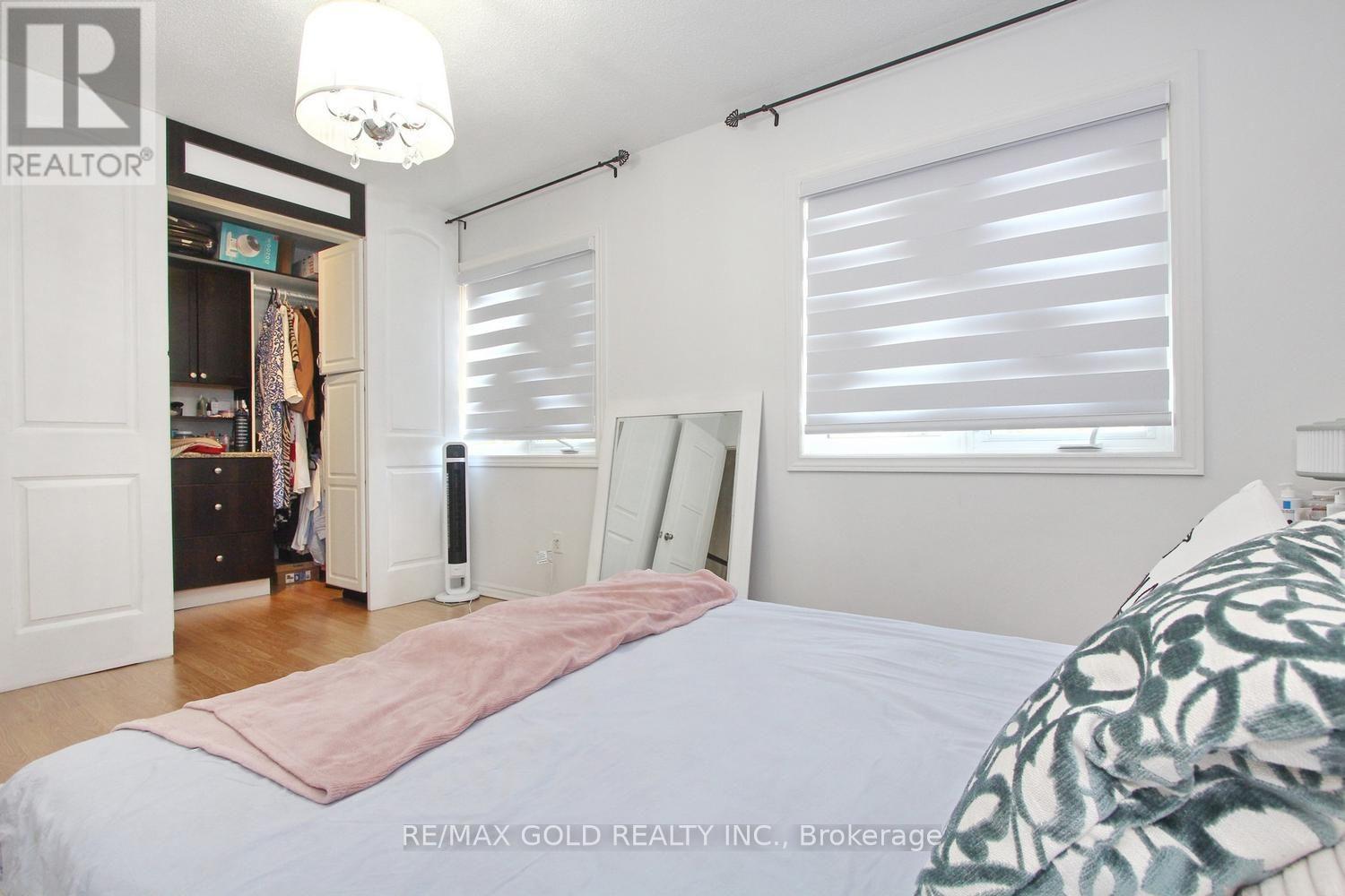 4 Summertime Court, Brampton, Ontario  L6Z 2B4 - Photo 16 - W13466940