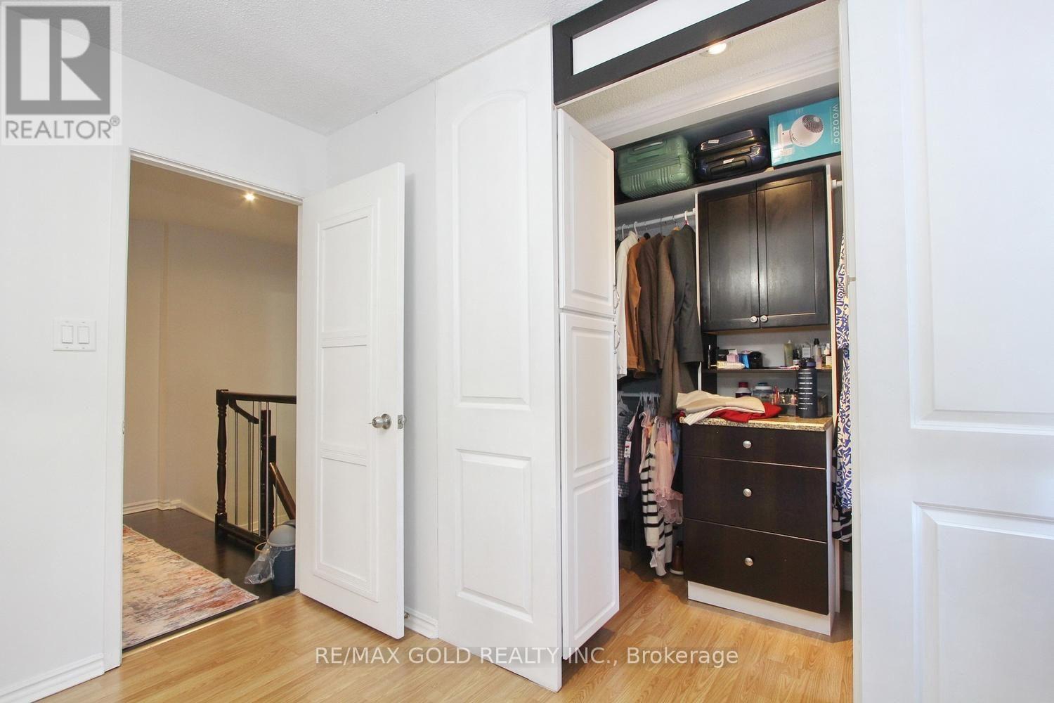 4 Summertime Court, Brampton, Ontario  L6Z 2B4 - Photo 17 - W13466940