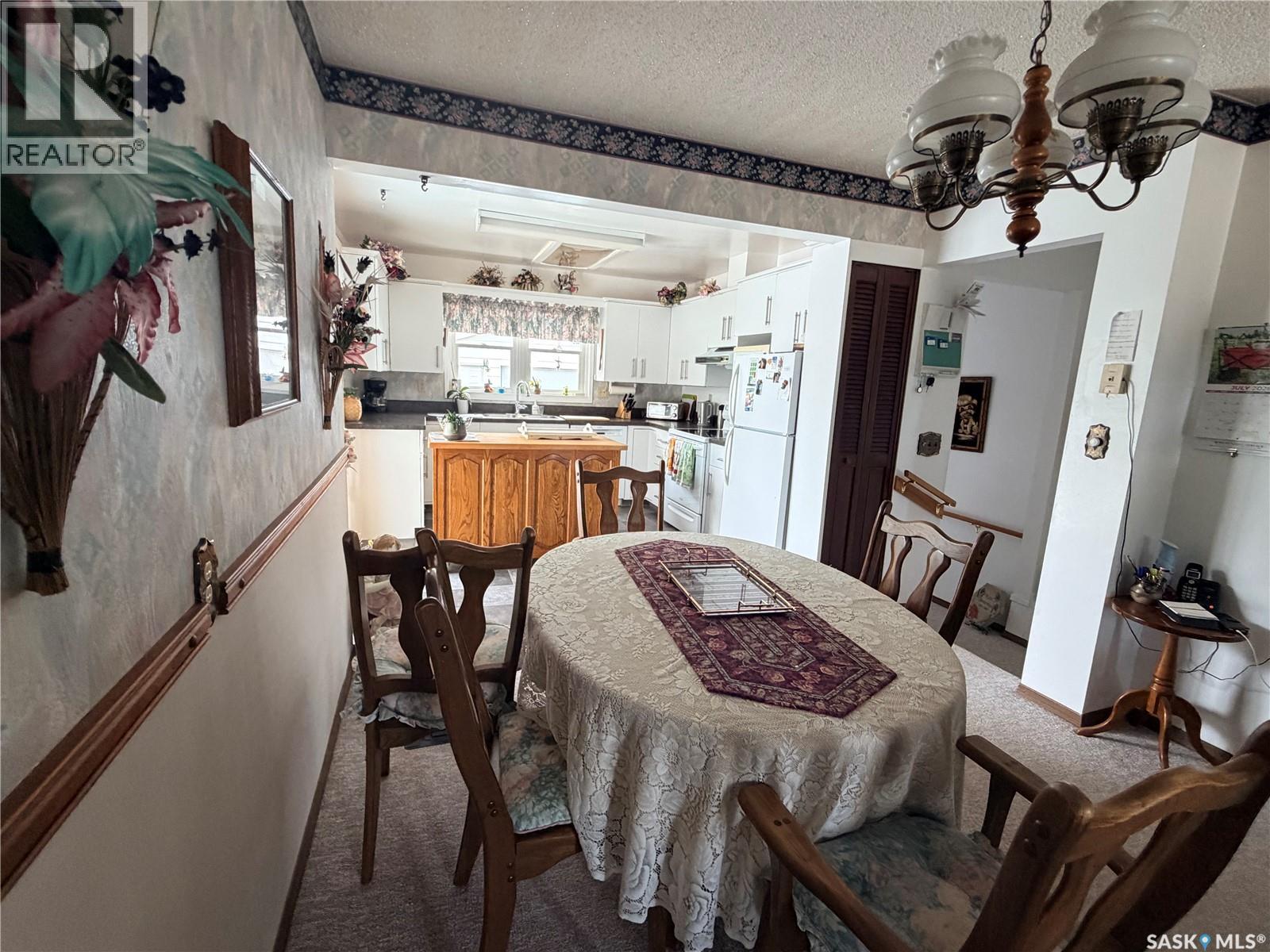 225 Dominion Road, Assiniboia, Saskatchewan  S0H 0B0 - Photo 12 - SK044149