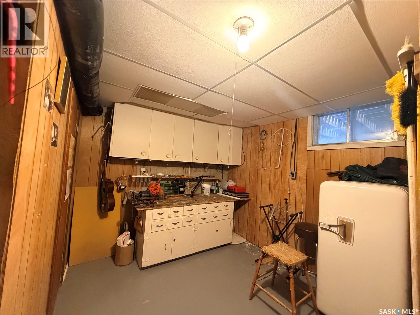 225 Dominion Road, Assiniboia, Saskatchewan  S0H 0B0 - Photo 32 - SK044149
