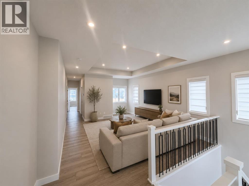 300 Carringvue Place NW, Calgary, Alberta  T3P 2A5 - Photo 7 - A2324870