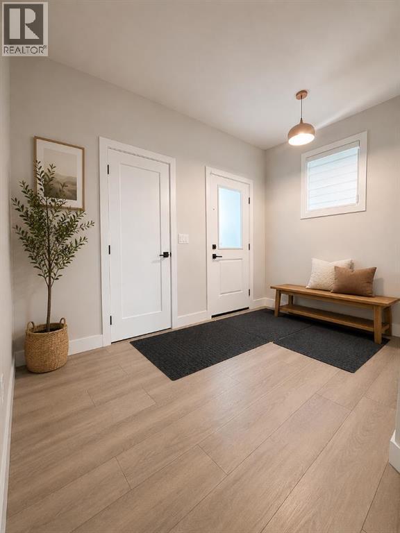 300 Carringvue Place NW, Calgary, Alberta  T3P 2A5 - Photo 4 - A2324870