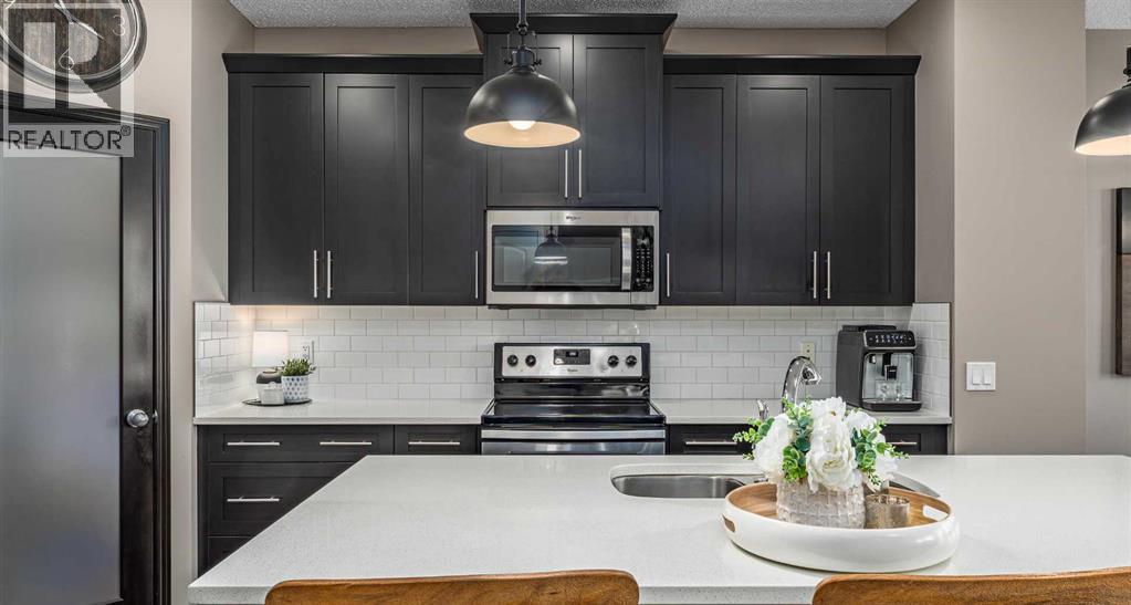 220 Copperpond Green SE, Calgary, Alberta  T2Z 1H9 - Photo 7 - A2326672