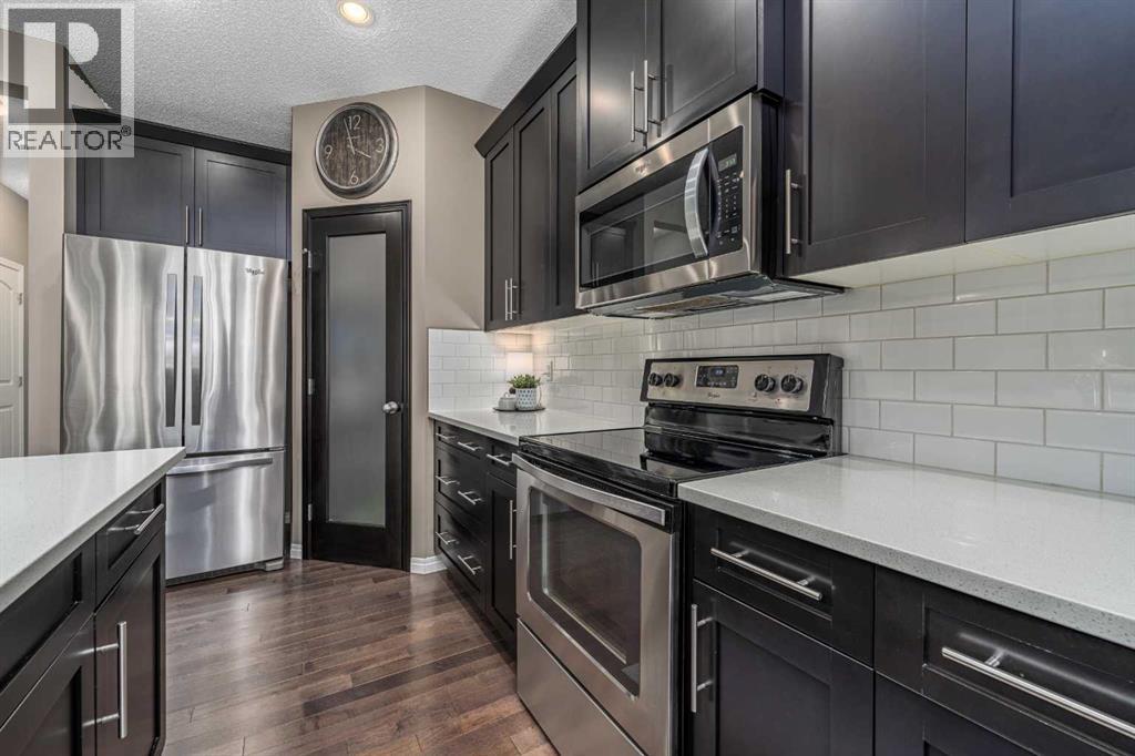 220 Copperpond Green SE, Calgary, Alberta  T2Z 1H9 - Photo 8 - A2326672