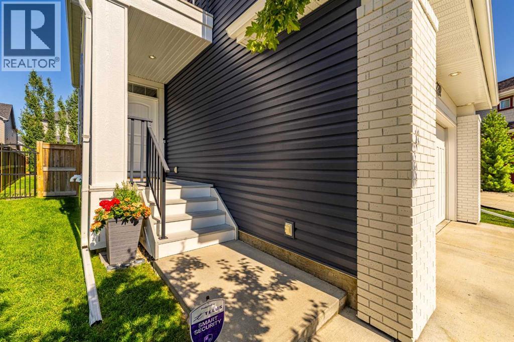 220 Copperpond Green SE, Calgary, Alberta  T2Z 1H9 - Photo 3 - A2326672