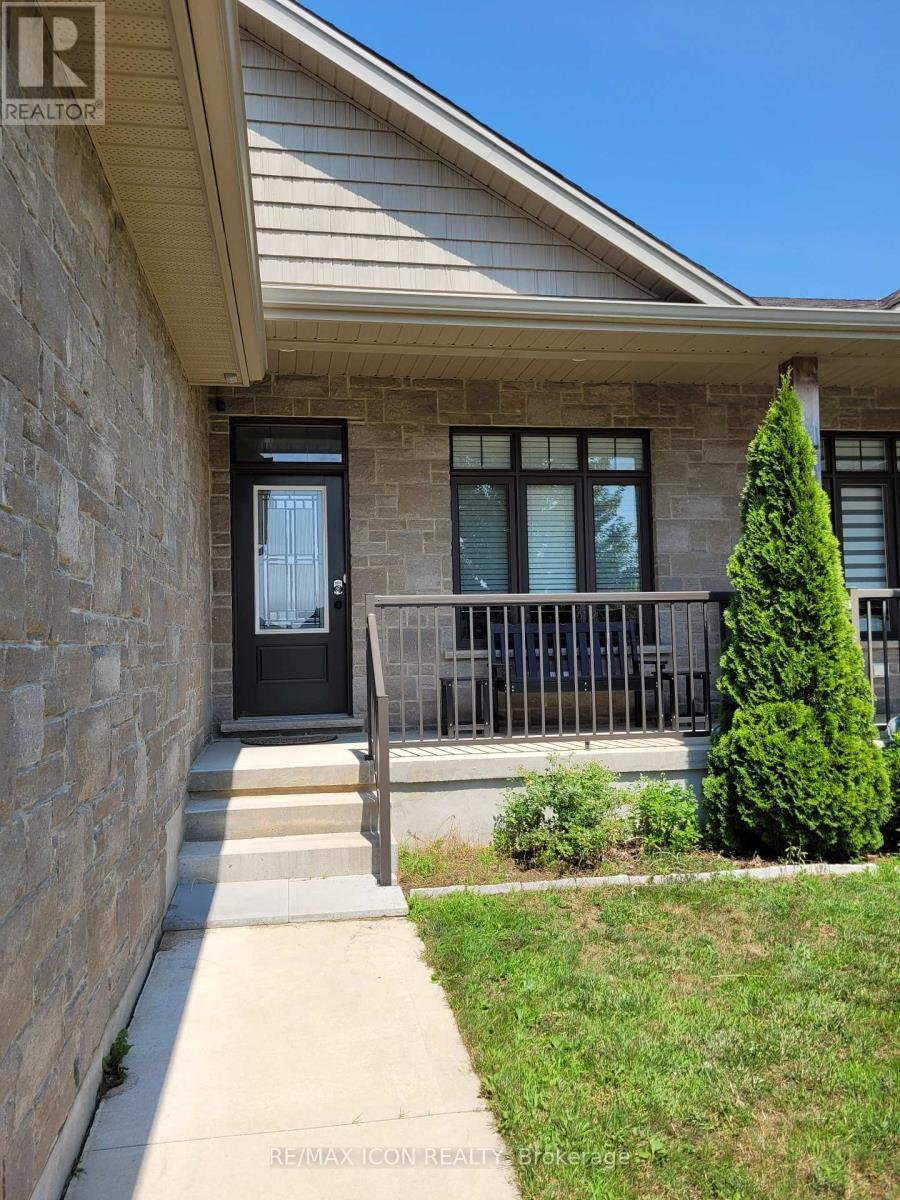 355 Northport Drive, Saugeen Shores, Ontario  N0H 2C8 - Photo 2 - X13627608
