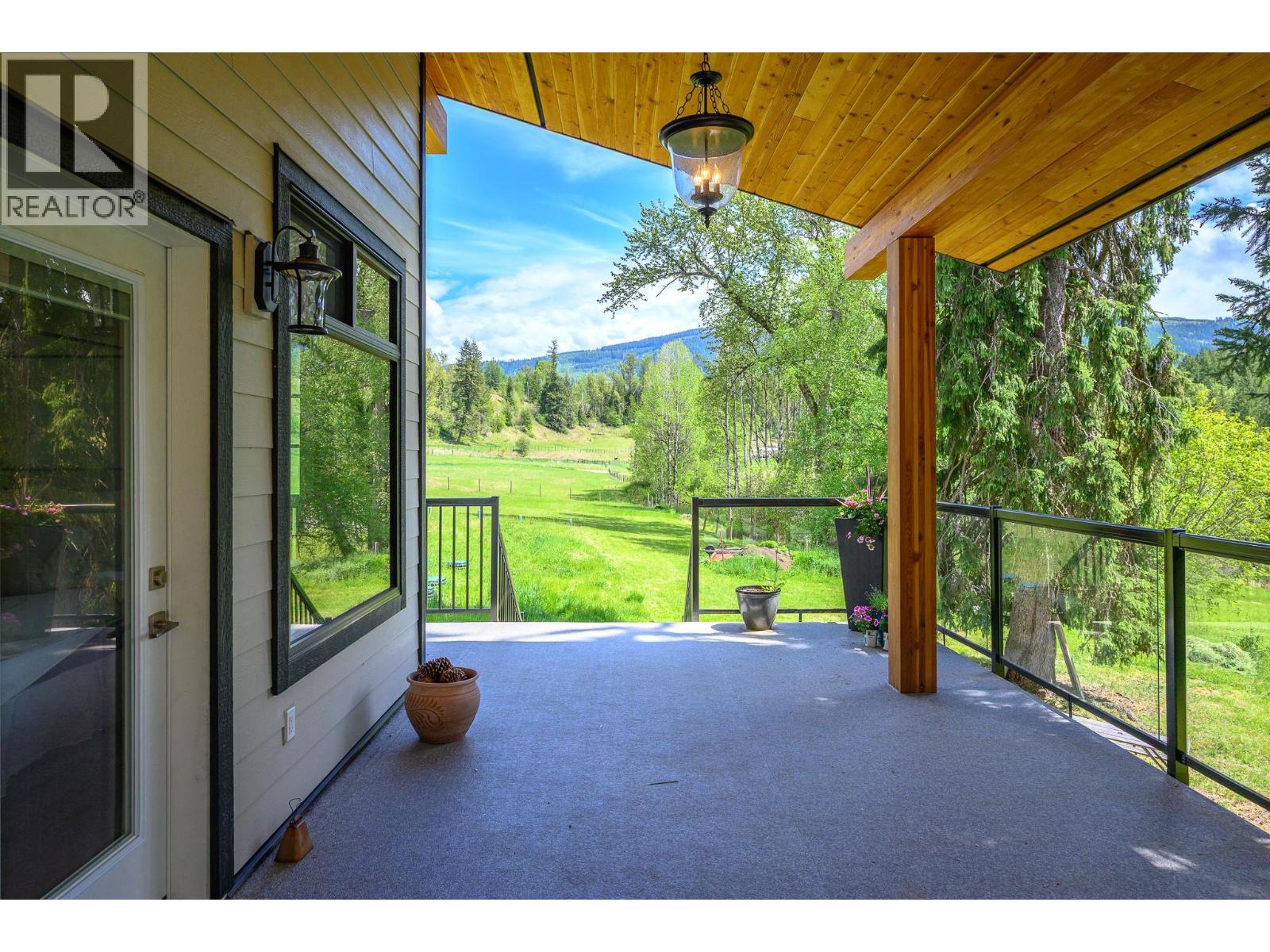 522 North Fork Road, Cherryville, British Columbia  V0E 2G0 - Photo 12 - 10387867