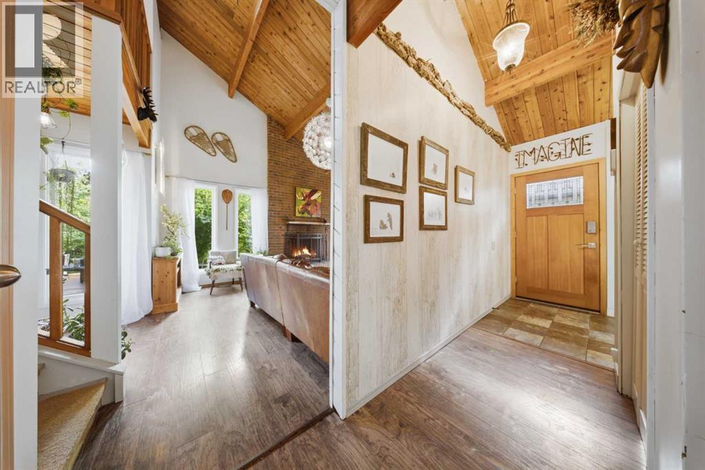 23 Redwood Meadows Drive, Rural Rocky View County, Alberta  T3Z 1A3 - Photo 6 - A2333778